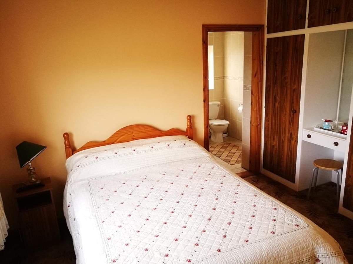 Danubio Guest Accommodation Doonbeg Buitenkant foto