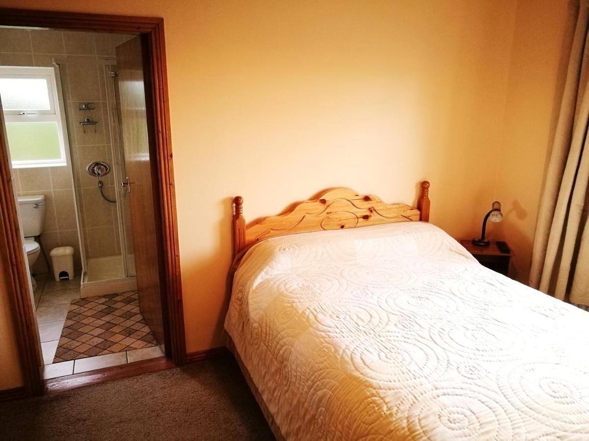 Danubio Guest Accommodation Doonbeg Buitenkant foto