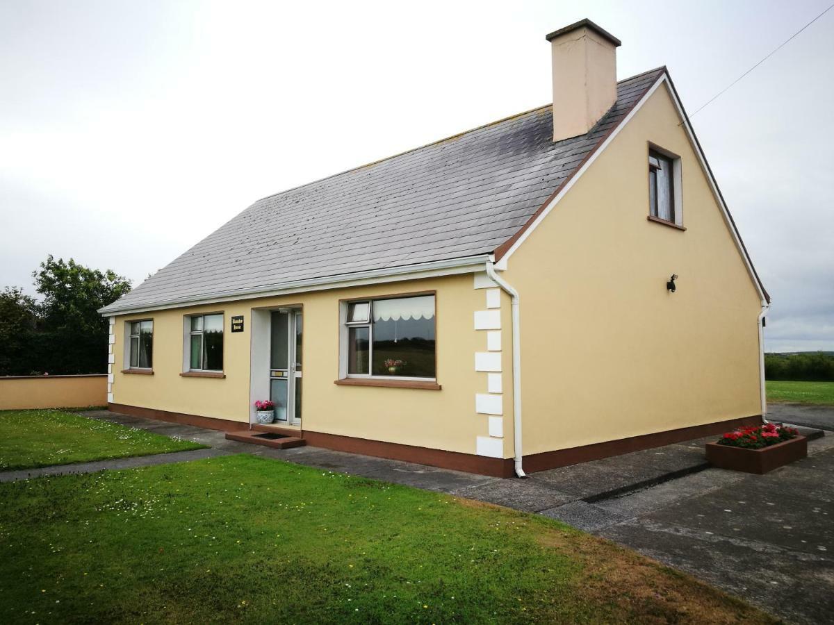 Danubio Guest Accommodation Doonbeg Buitenkant foto