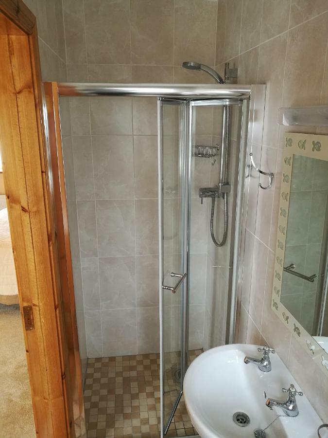 Danubio Guest Accommodation Doonbeg Buitenkant foto