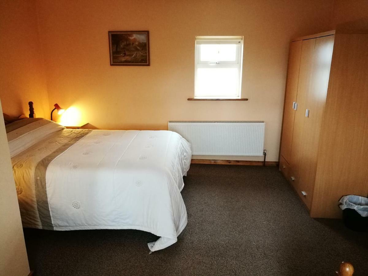 Danubio Guest Accommodation Doonbeg Buitenkant foto