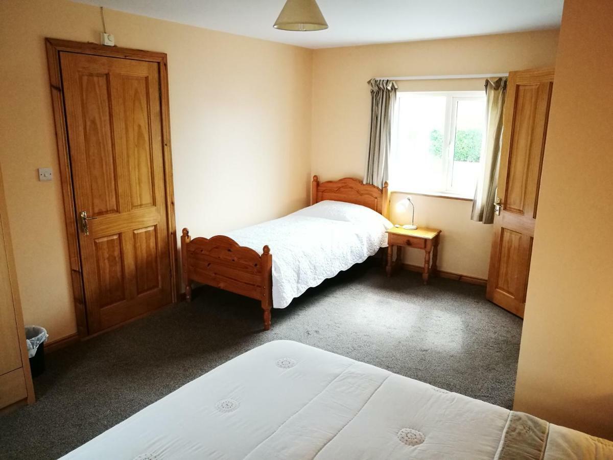 Danubio Guest Accommodation Doonbeg Buitenkant foto